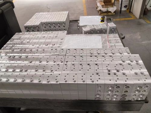 最新の会社の事例について ベラルーシへのバルブブロック輸出